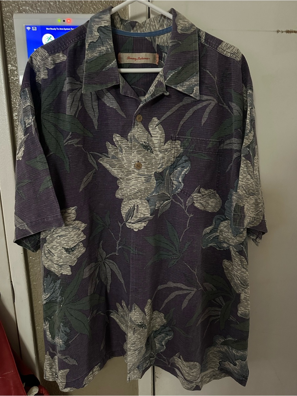 Tommy Bahama Purple Floral Camp Shirt with Green Leaves Sz XL